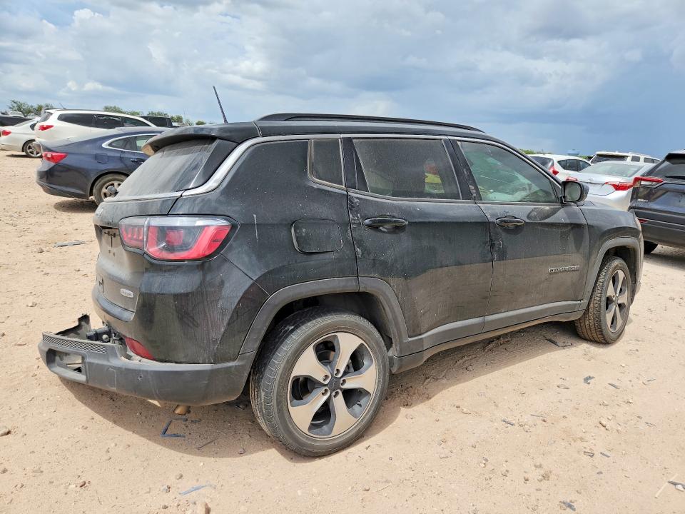Снимка 3 от търг – 2017 JEEP COMPASS с VIN 3C4NJDBB0HT647389
