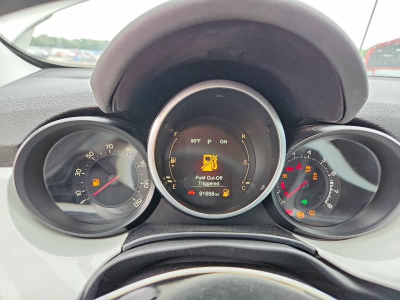 Photo 9 from auction – 2016 FIAT 500X with VIN ZFBCFYDT8GP365853