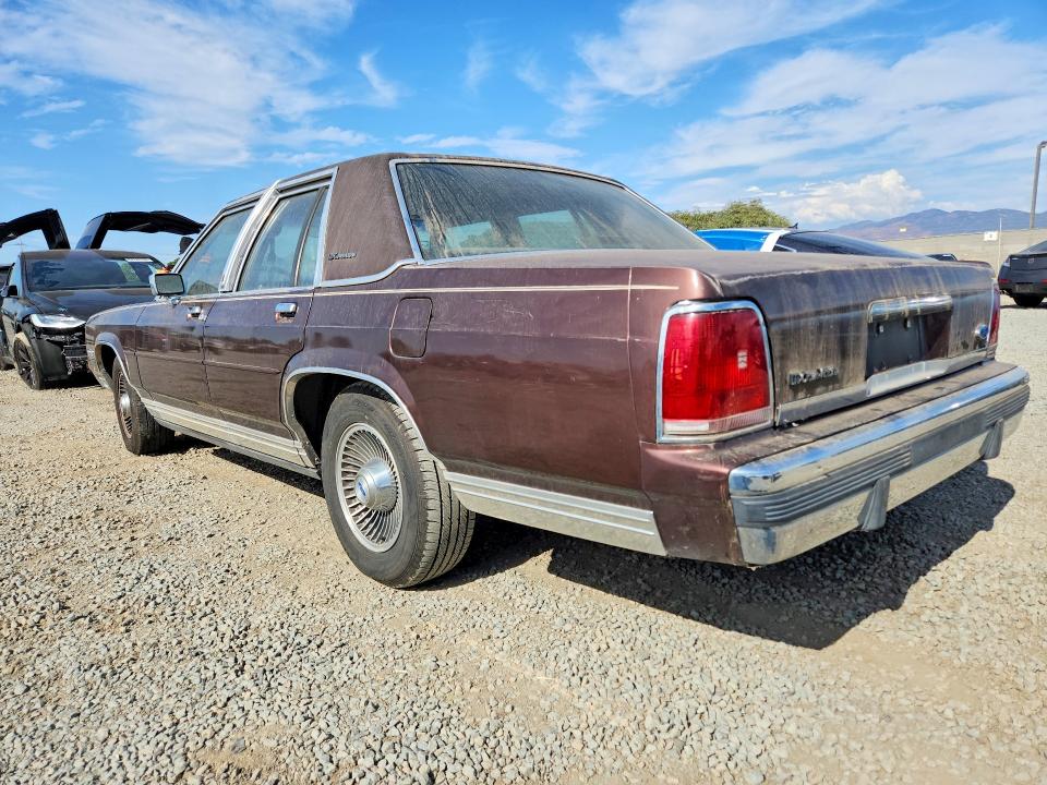 Photo 2 from auction – 1990 FORD CROWN VICTORIA with VIN 2FACP74F1LX162103