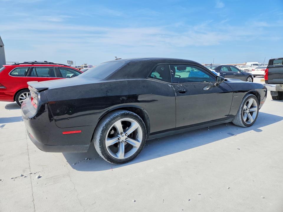 Photo 3 from auction – 2016 DODGE CHALLENGER with VIN 2C3CDZBT2GH226113