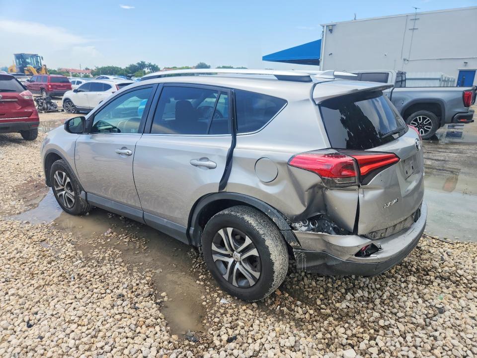 Photo 2 from auction – 2016 TOYOTA RAV4 with VIN 2T3BFREV3GW445077