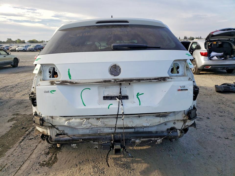 Photo 6 from auction – 2018 VOLKSWAGEN ATLAS with VIN 1V2PR2CA3JC584350