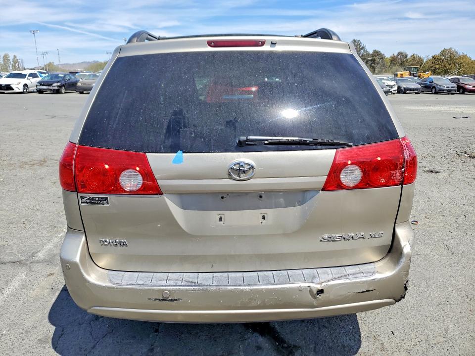 Photo 6 from auction – 2008 TOYOTA SIENNA with VIN 5TDZK22C48S127542