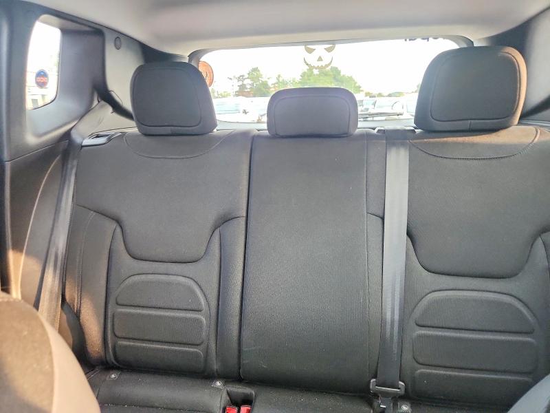 Photo 10 from auction – 2017 JEEP RENEGADE with VIN ZACCJBBB9HPG09453