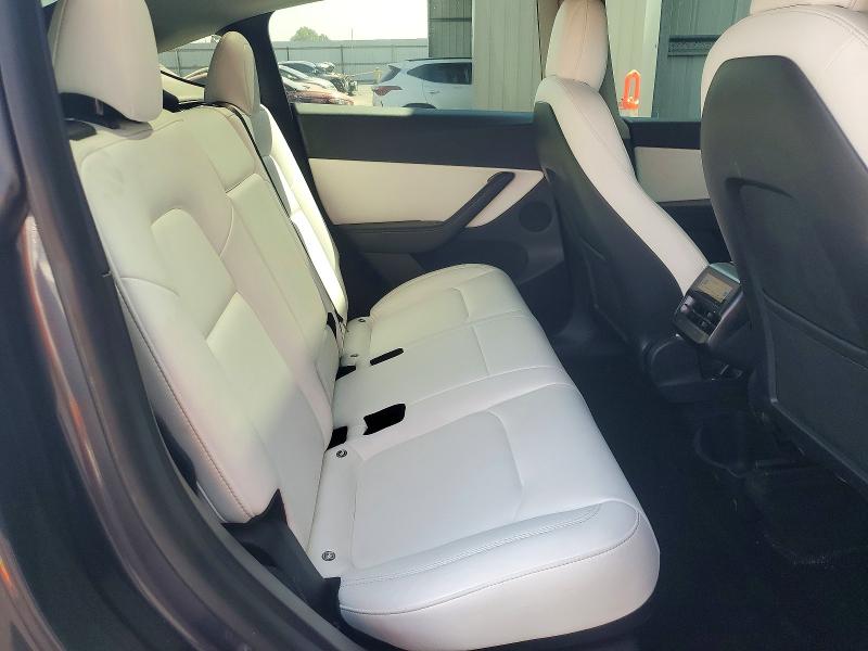 Photo 11 from auction – 2022 TESLA MODEL Y with VIN 7SAYGDEF5NF439046