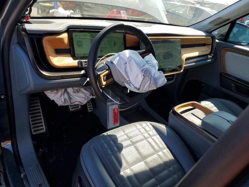 Photo 8 from auction – 2025 RIVIAN R1S with VIN 7PDSGCBPXSN062987