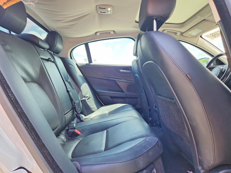 Photo 10 from auction – 2017 JAGUAR XE with VIN SAJAN4BV4HA948740