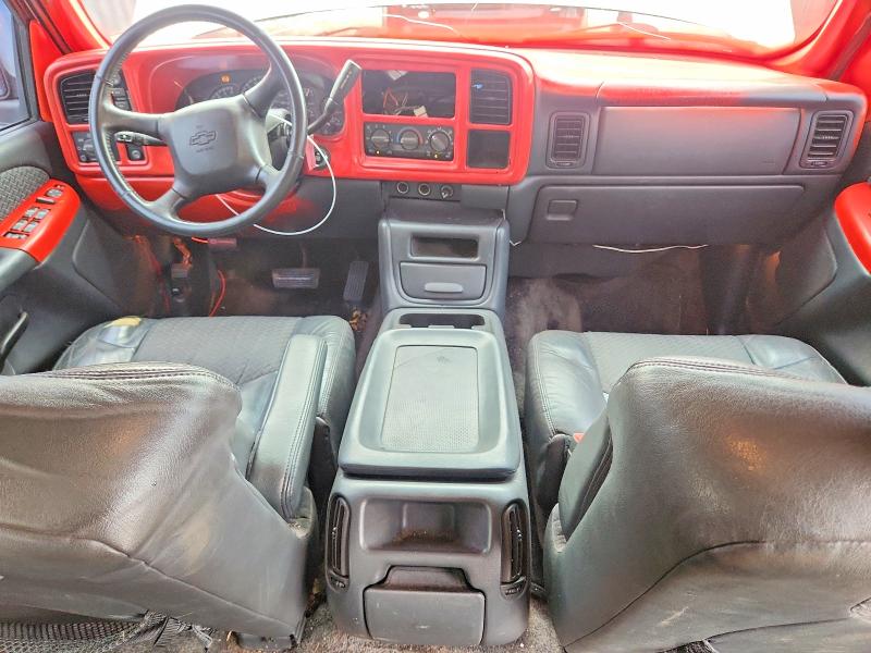 Photo 8 from auction – 2002 CHEVROLET AVALANCHE with VIN 3GNEK13T12G221012