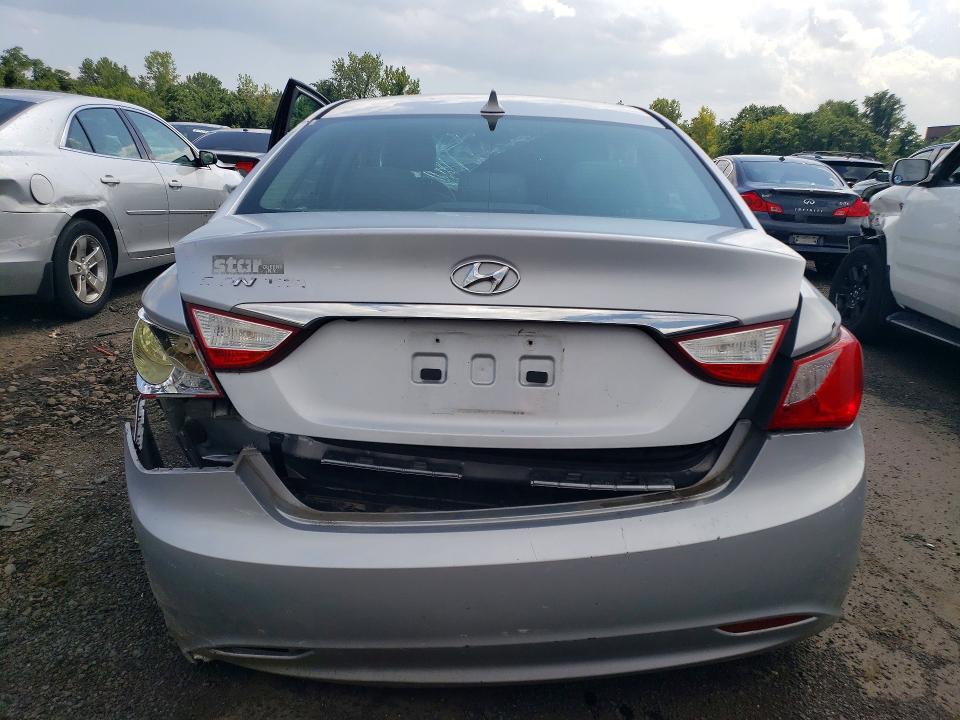 Photo 6 from auction – 2011 HYUNDAI SONATA with VIN 5NPEB4AC8BH269983