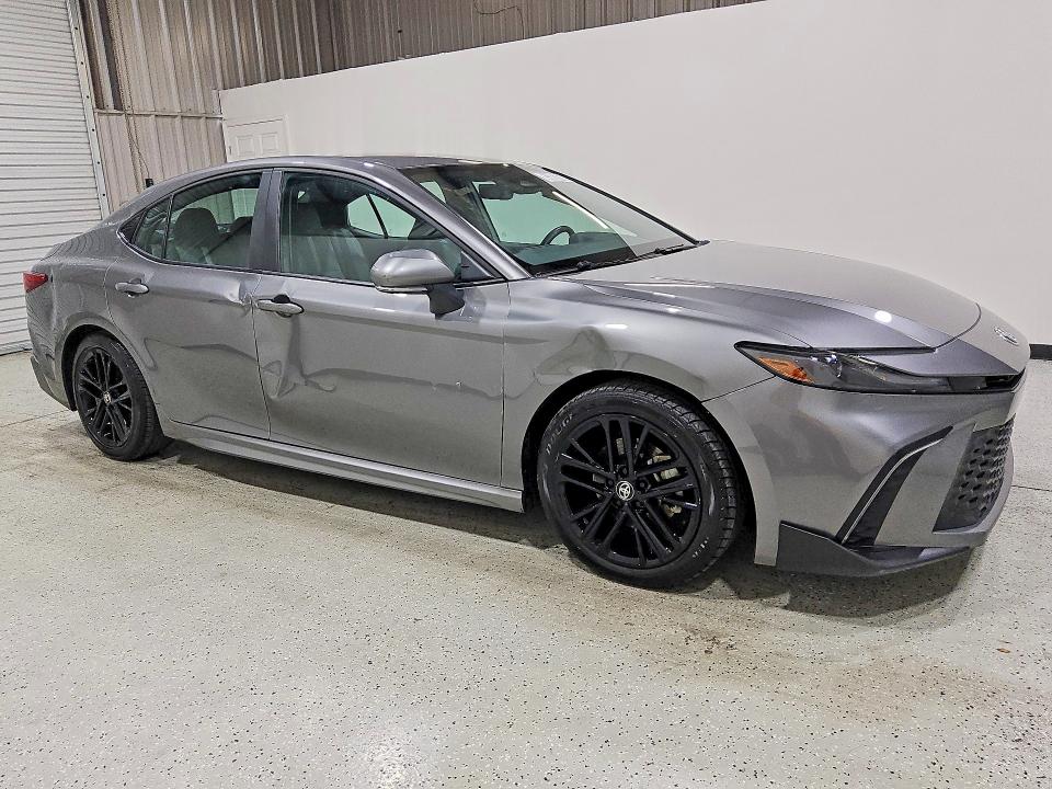 Photo 4 from auction – 2026 TOYOTA CAMRY with VIN 4T1DAACK7TU681235