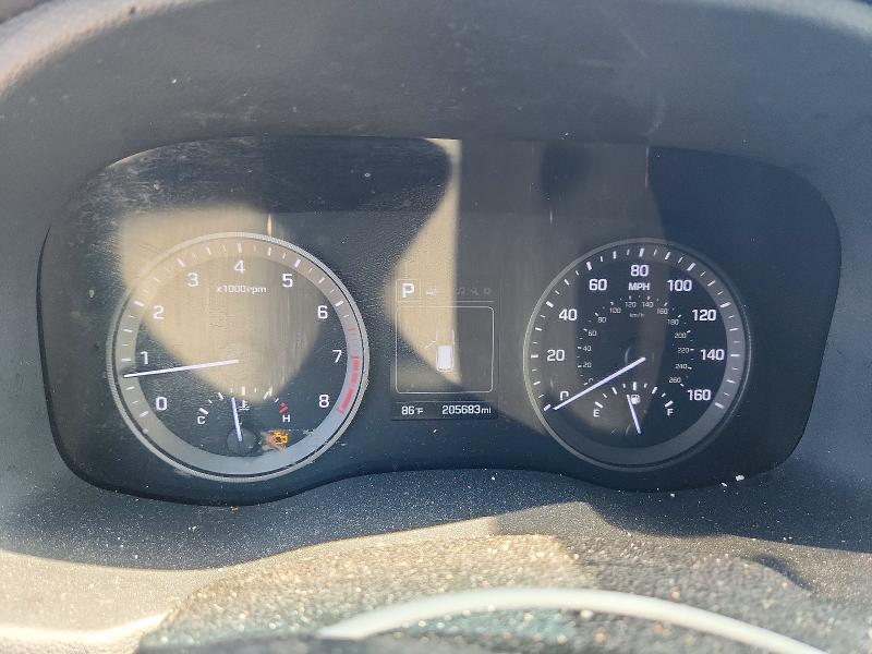 Photo 9 from auction – 2018 HYUNDAI TUCSON with VIN KM8J3CA25JU731591