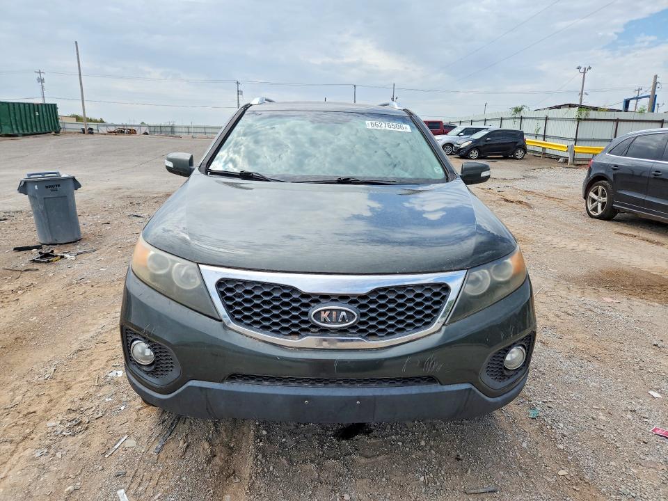 Photo 5 from auction – 2011 KIA SORENTO with VIN 5XYKU4A12BG090776