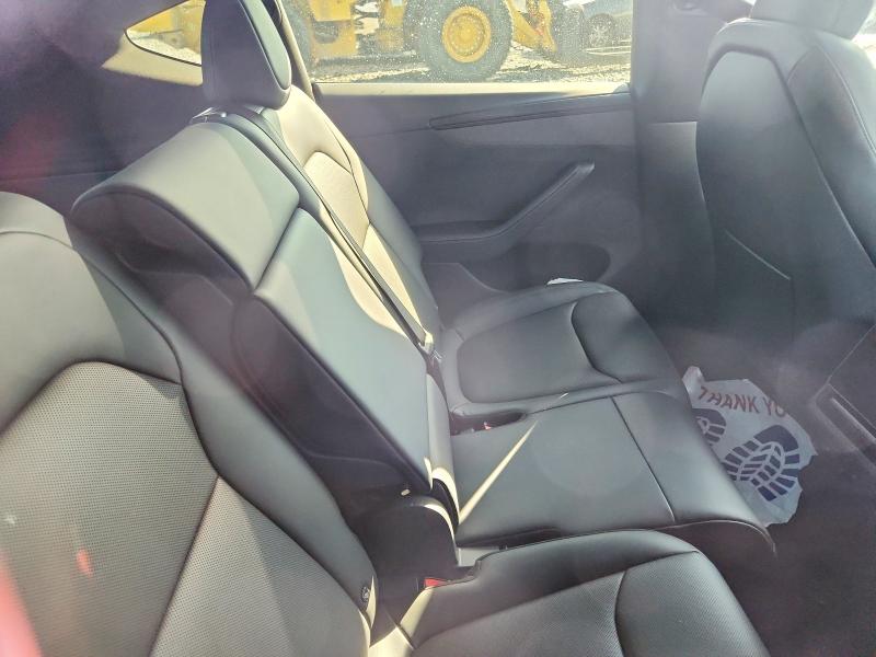 Снимка 10 от търг – 2026 TESLA MODEL Y с VIN 7SAYGAEE0TF646771