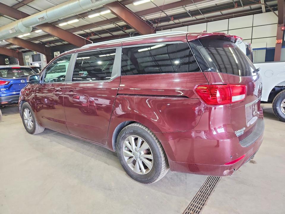 Photo 2 from auction – 2017 KIA SEDONA with VIN KNDMB5C19H6333335