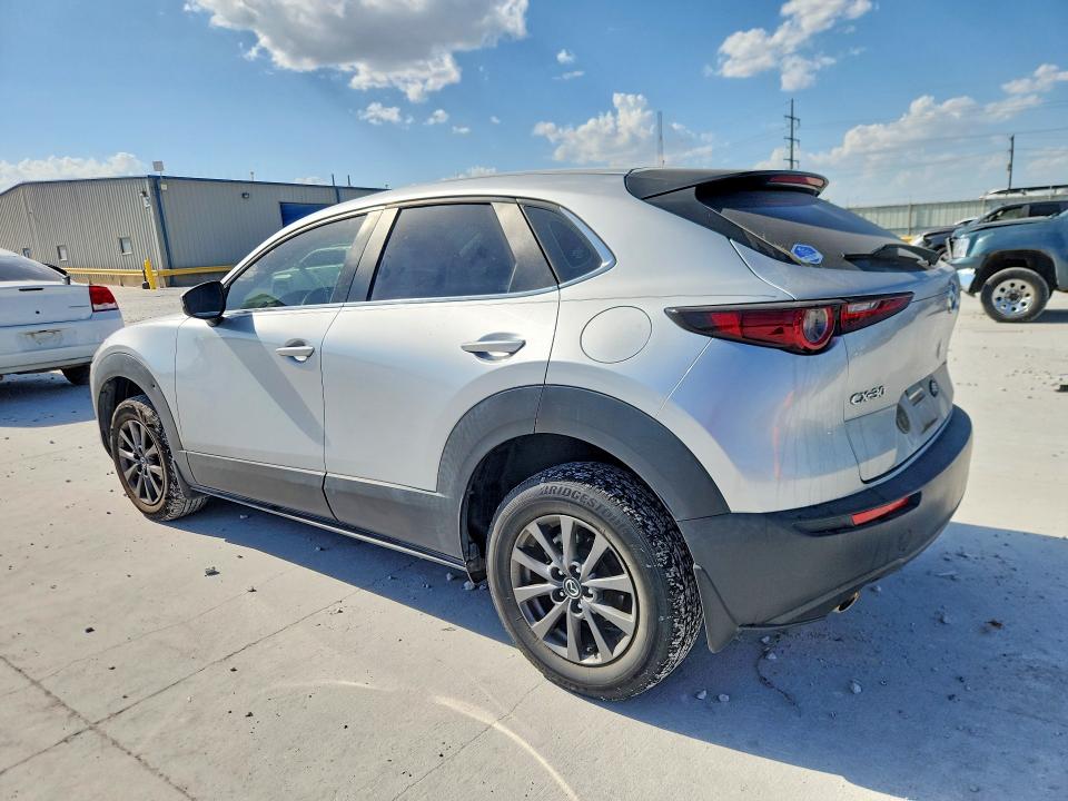 Photo 2 from auction – 2020 MAZDA CX-30 with VIN 3MVDMABL8LM136556