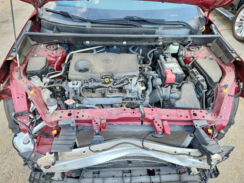 Photo 11 from auction – 2019 TOYOTA RAV4 with VIN JTMW1RFV0KD039357