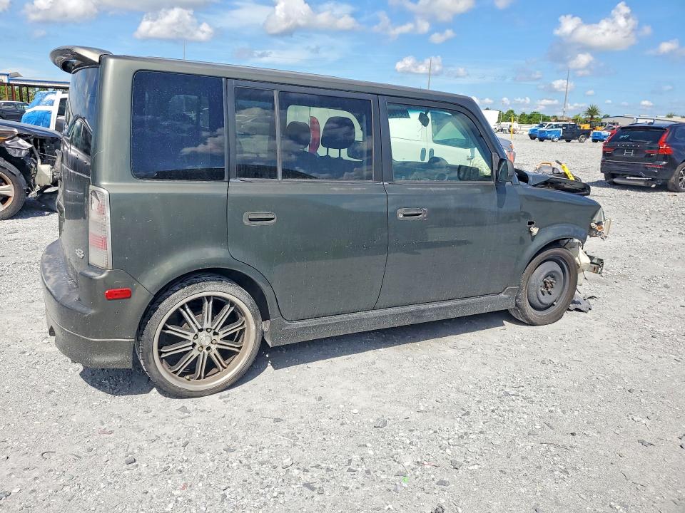 Photo 3 from auction – 2005 SCION XB with VIN JTLKT334454012298