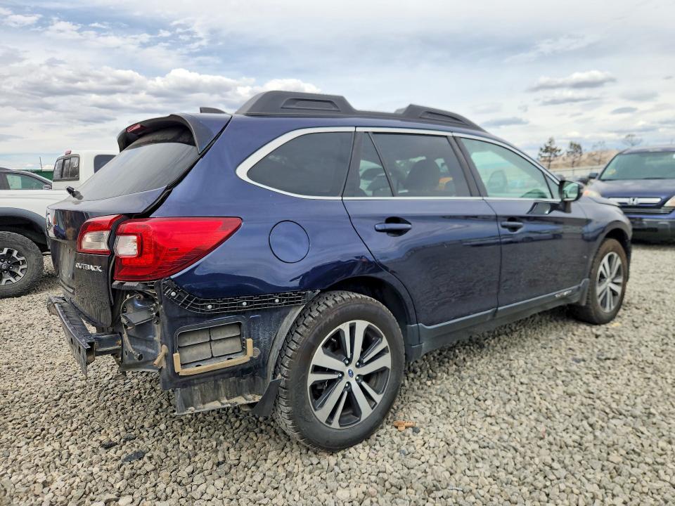 Photo 3 from auction – 2018 SUBARU OUTBACK with VIN 4S4BSANC2J3219579