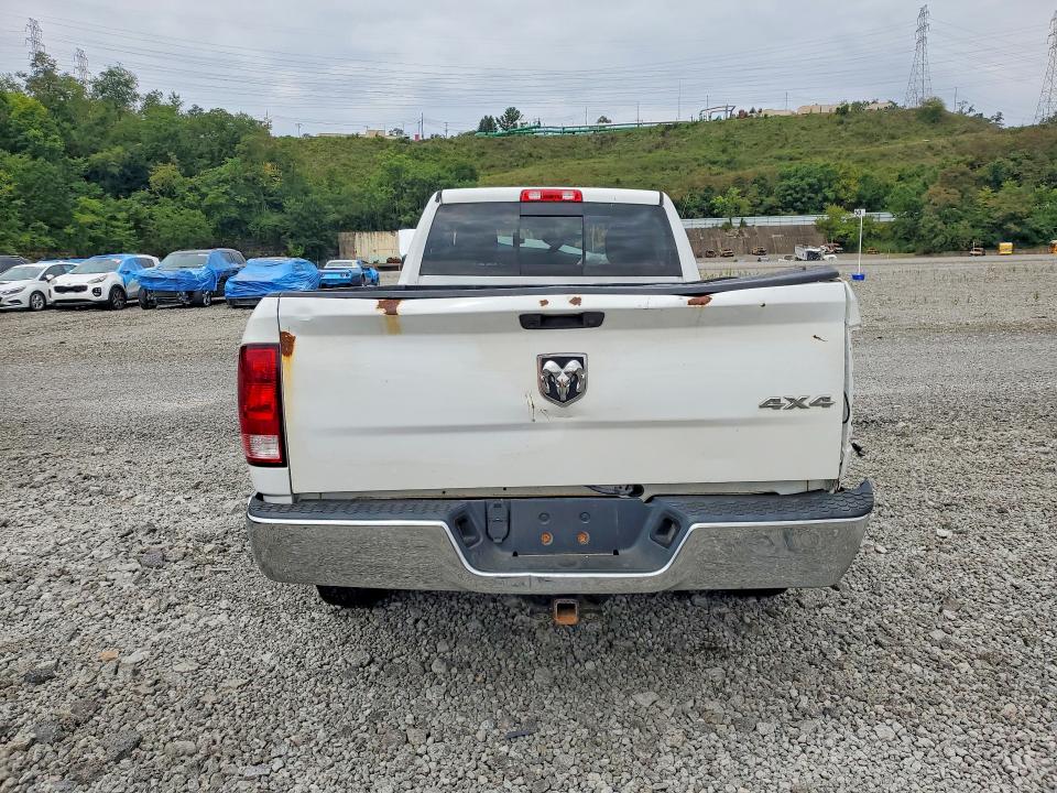Photo 6 from auction – 2018 RAM 1500 with VIN 3C6JR7DT2JG140482
