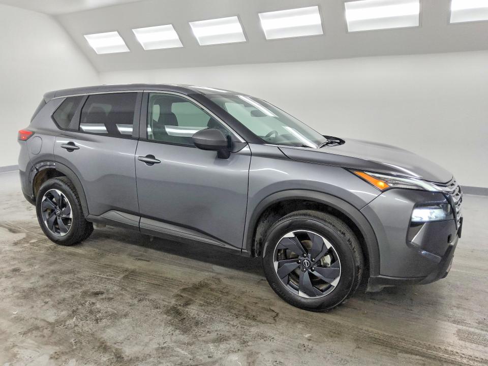 Photo 4 from auction – 2025 NISSAN ROGUE with VIN 5N1BT3BB7SC819696
