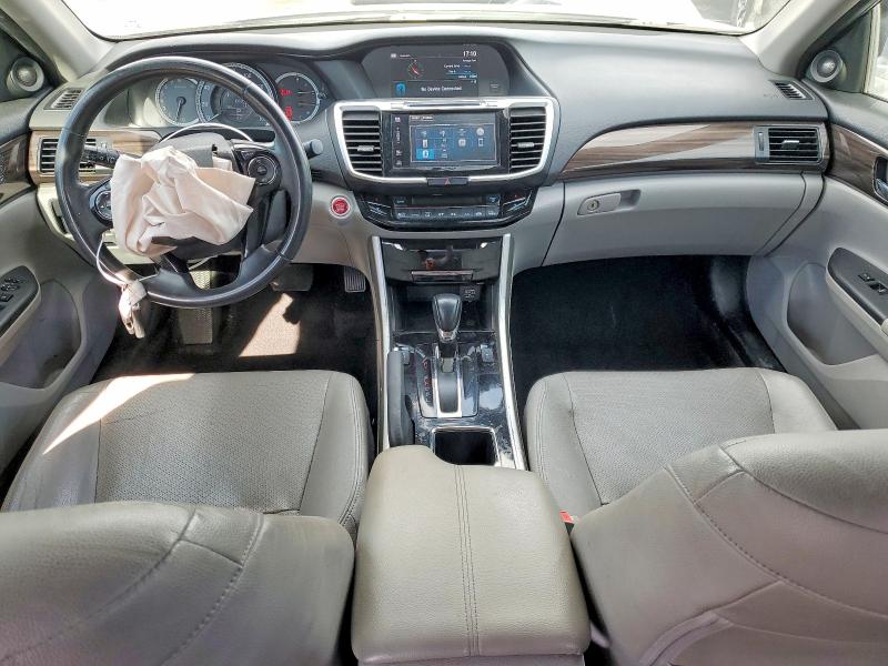 Photo 8 from auction – 2017 HONDA ACCORD with VIN 1HGCR2F81HA164490