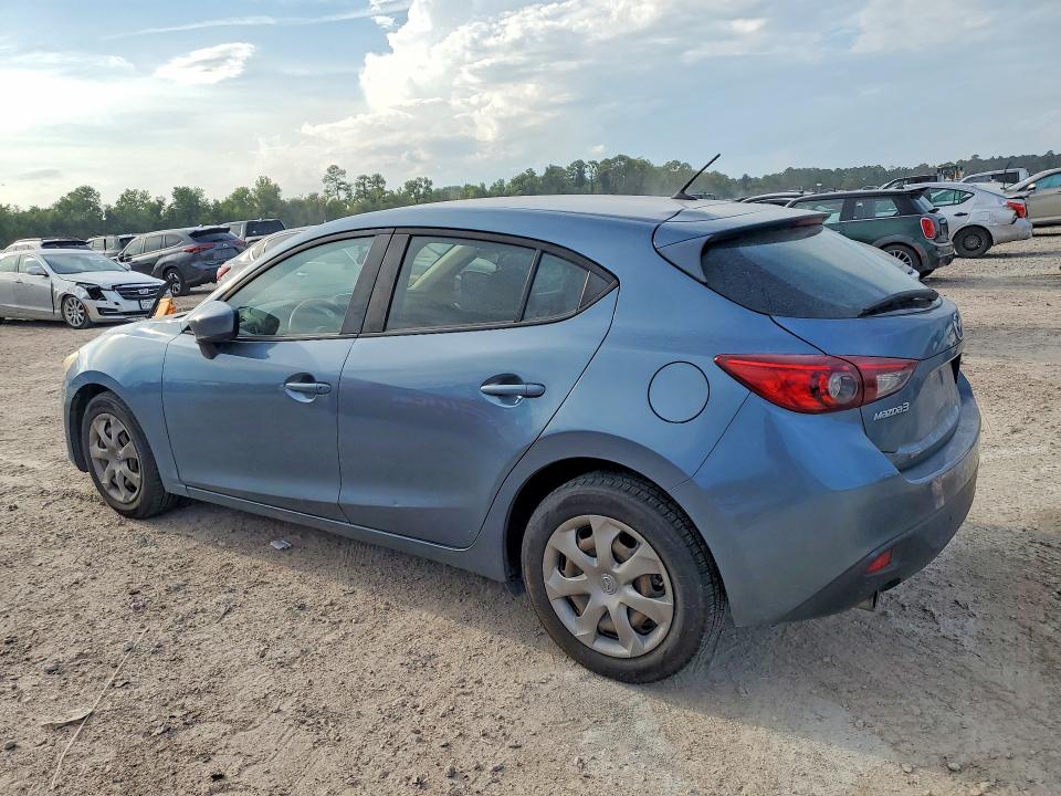 Photo 2 from auction – 2016 MAZDA 3 with VIN JM1BM1J71G1347887