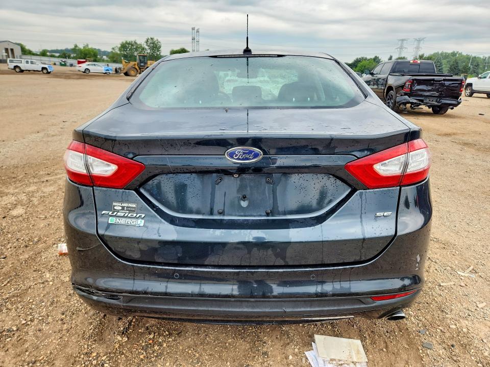 Photo 6 from auction – 2014 FORD FUSION with VIN 3FA6P0PU1ER330449