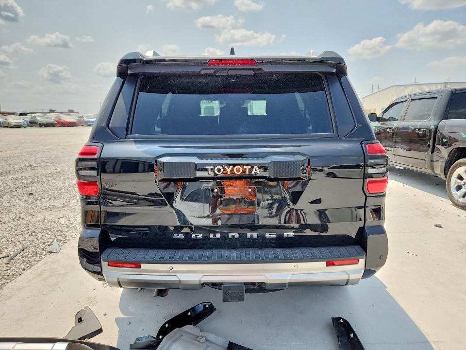 Photo 6 from auction – 2025 TOYOTA 4RUNNER with VIN JTEVA5AR0S5008632