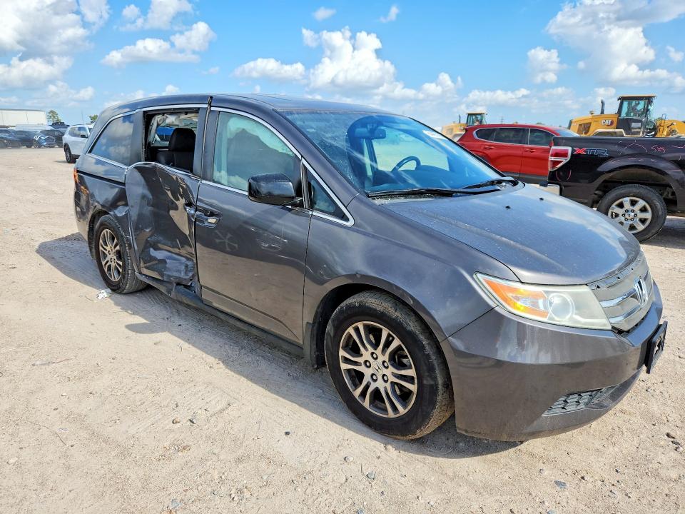Photo 4 from auction – 2013 HONDA ODYSSEY with VIN 5FNRL5H68DB086413