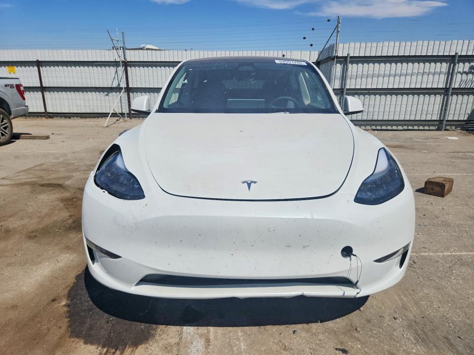 Снимка 5 от търг – 2024 TESLA MODEL Y с VIN 7SAYGDED7RF197879