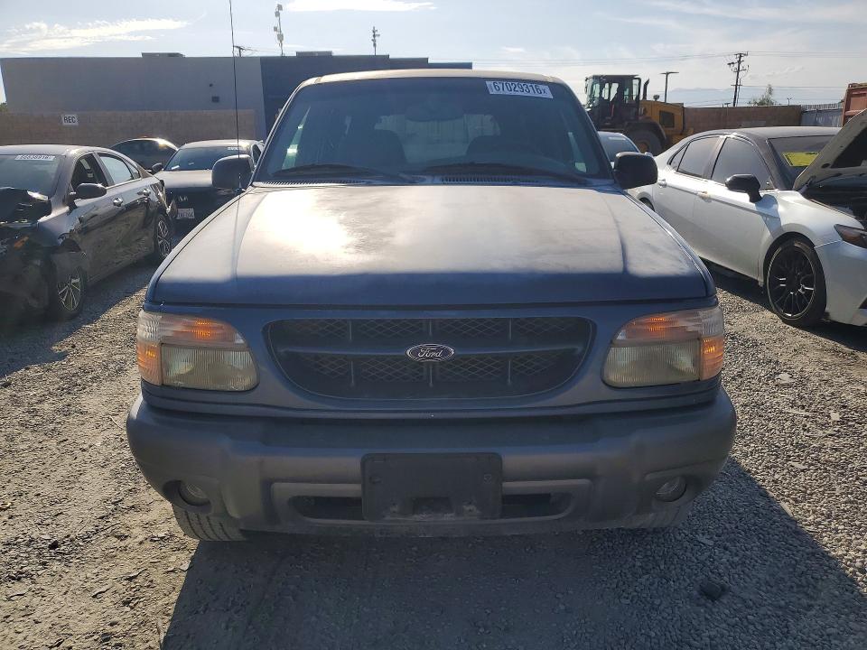 Photo 5 from auction – 2001 FORD EXPLORER with VIN 1FMZU73E91ZA28447