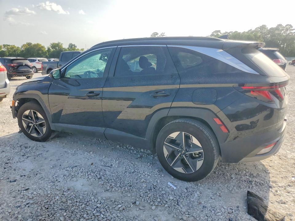 Photo 2 from auction – 2026 HYUNDAI TUCSON with VIN 5NMJB3DE9TH611199