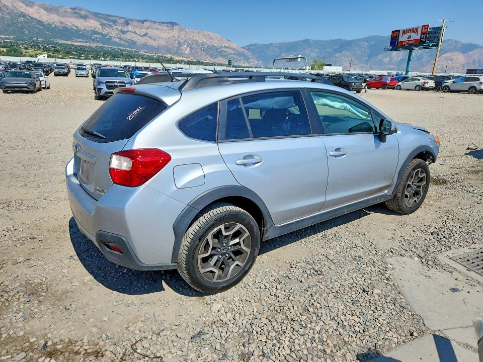 Photo 3 from auction – 2017 SUBARU CROSSTREK with VIN JF2GPABC6HH270002