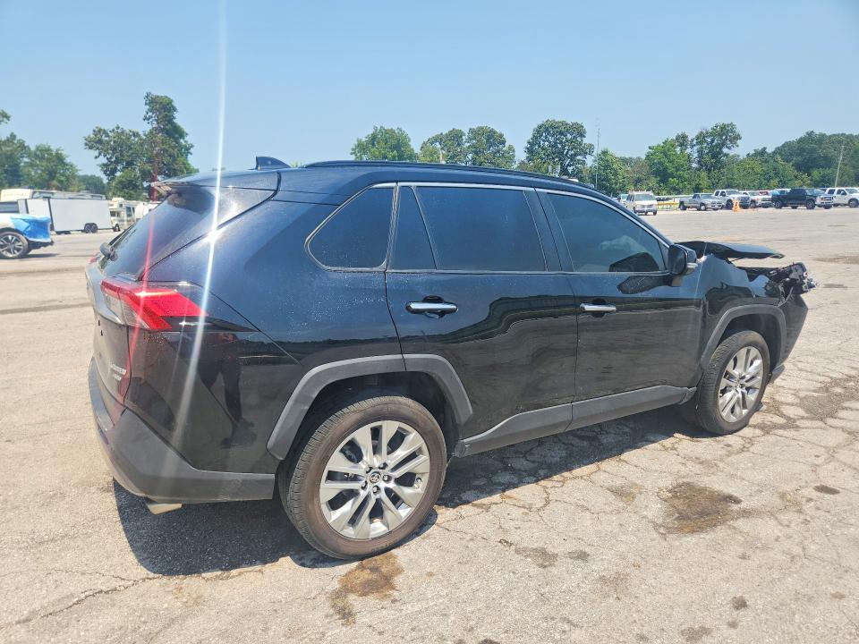 Photo 3 from auction – 2019 TOYOTA RAV4 with VIN JTMN1RFV0KD523220
