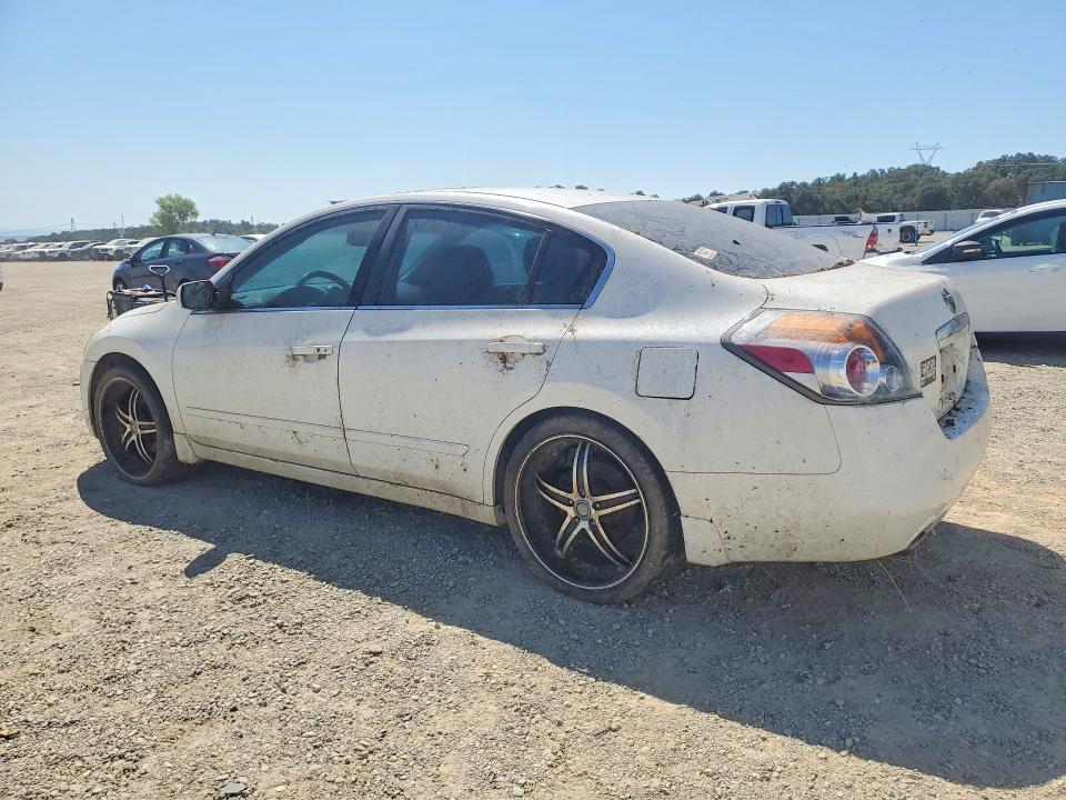 Photo 2 from auction – 2009 NISSAN ALTIMA with VIN 1N4AL21E59N441419