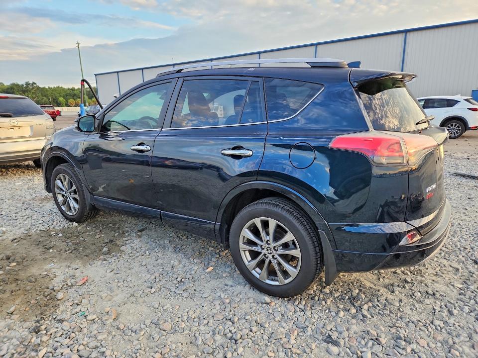 Photo 2 from auction – 2017 TOYOTA RAV4 with VIN 2T3YFREV5HW326541