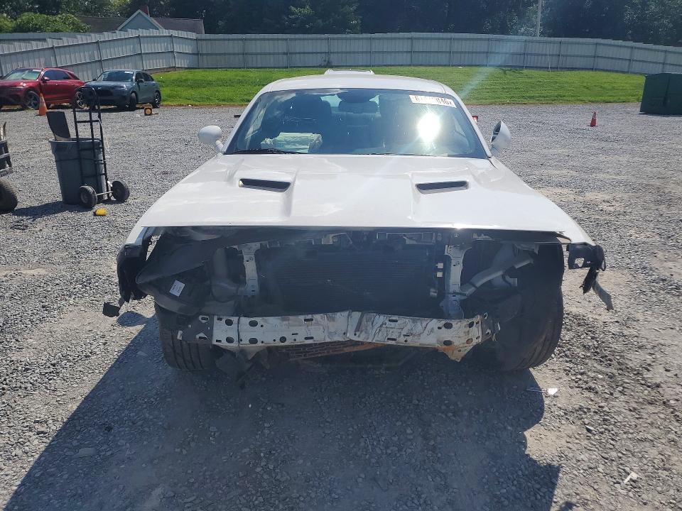 Photo 5 from auction – 2018 DODGE CHALLENGER with VIN 2C3CDZAG2JH220033