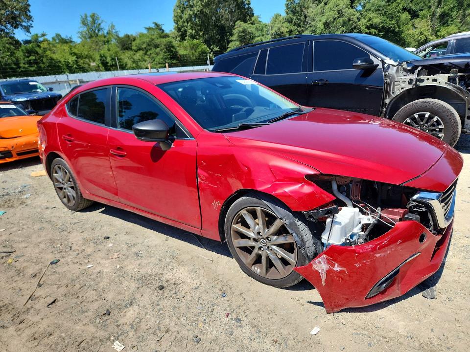 Photo 4 from auction – 2018 MAZDA 3 with VIN 3MZBN1W39JM178745