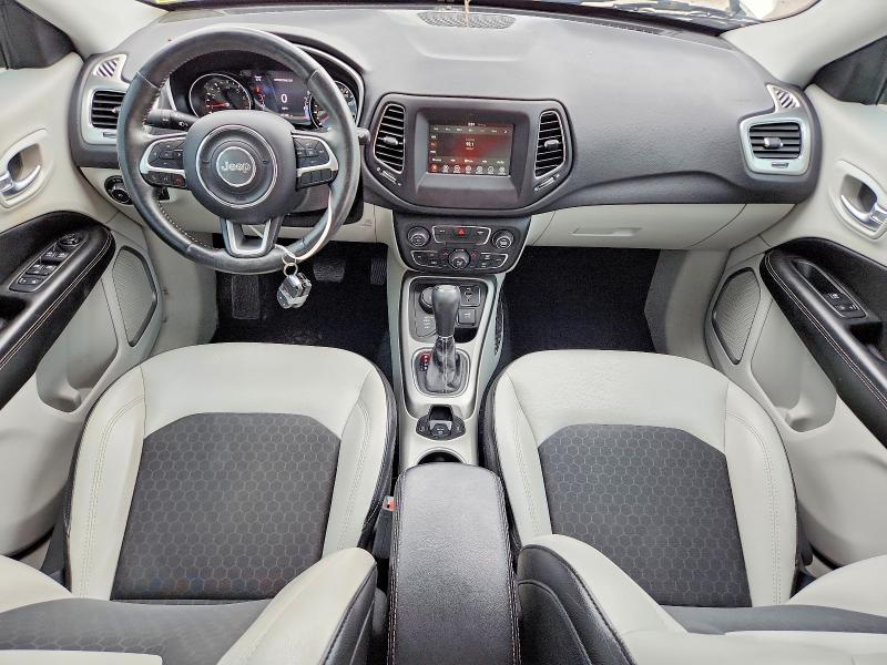 Photo 8 from auction – 2018 JEEP COMPASS with VIN 3C4NJDBB8JT401213