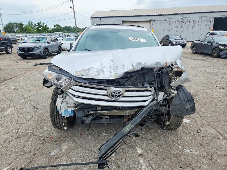 Photo 5 from auction – 2012 TOYOTA HIGHLANDER with VIN 5TDDK3EH9CS153943