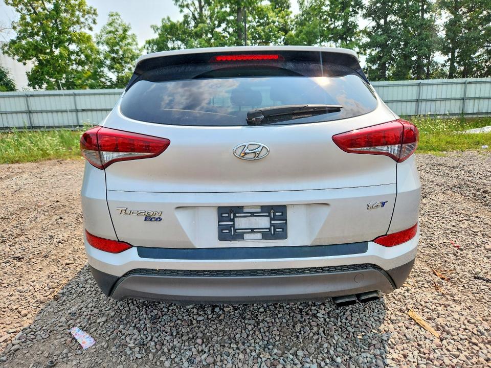 Photo 6 from auction – 2016 HYUNDAI TUCSON with VIN KM8J33A22GU164927