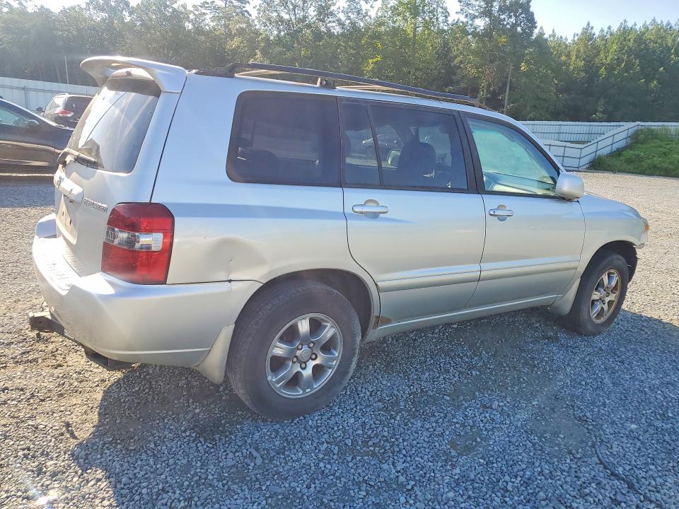 Foto 3 de la subasta – 2005 TOYOTA HIGHLANDER con VIN JTEEP21A250115318