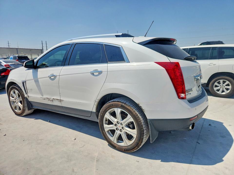 Photo 2 from auction – 2015 CADILLAC SRX with VIN 3GYFNDE3XFS598924