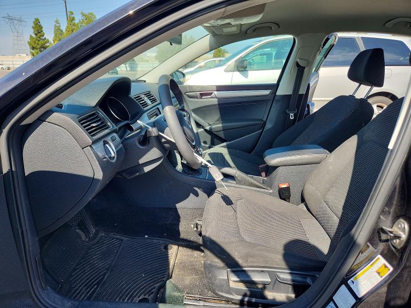Photo 7 from auction – 2017 VOLKSWAGEN PASSAT with VIN 1VWAT7A38HC020260