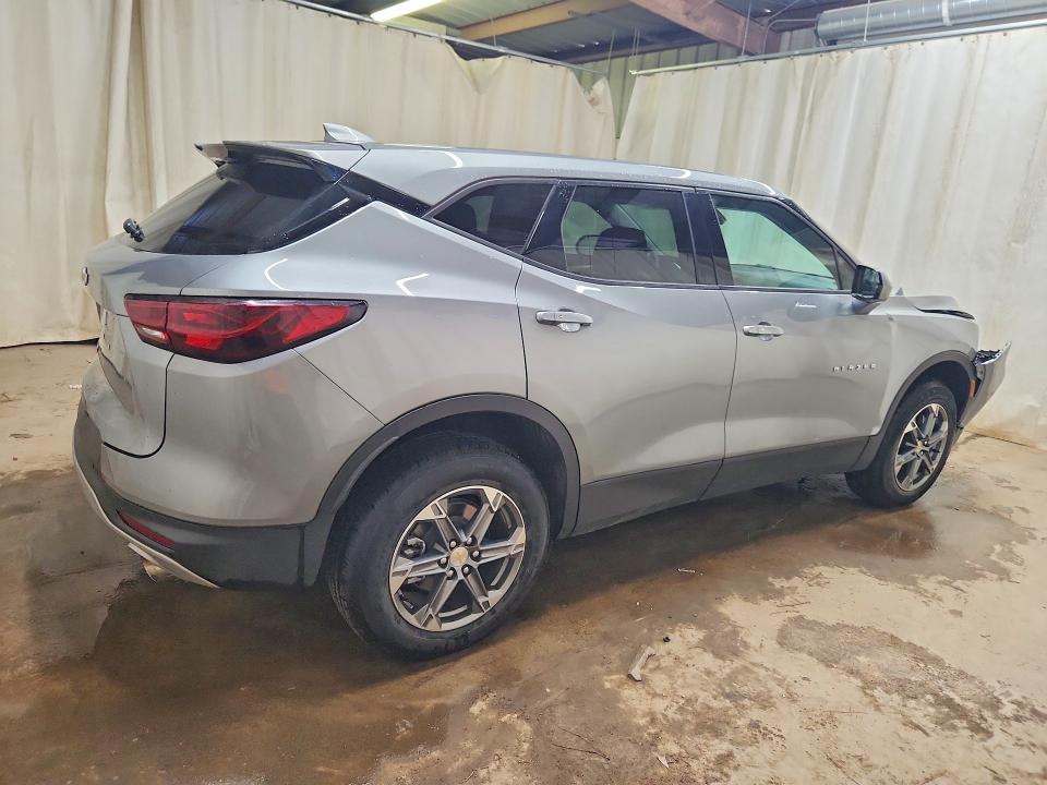 Photo 3 from auction – 2026 CHEVROLET BLAZER with VIN 3GNKBCR40TS147515