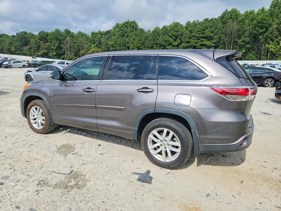 Photo 2 from auction – 2015 TOYOTA HIGHLANDER with VIN 5TDZARFH8FS009802