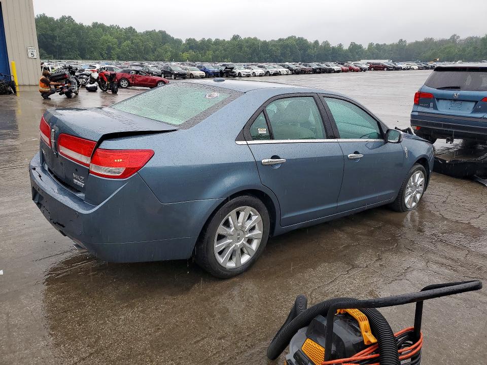 Photo 3 from auction – 2011 LINCOLN MKZ with VIN 3LNDL2L38BR753042
