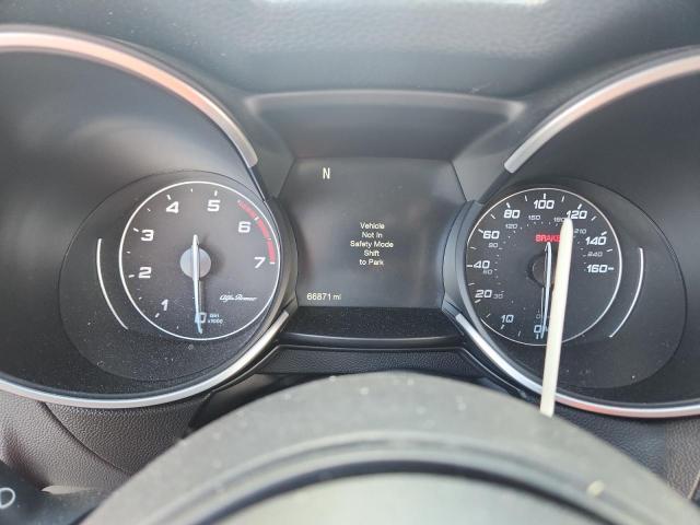 Photo 9 from auction – 2022 ALFA ROMEO STELVIO with VIN ZASPAJAN0N7D31534