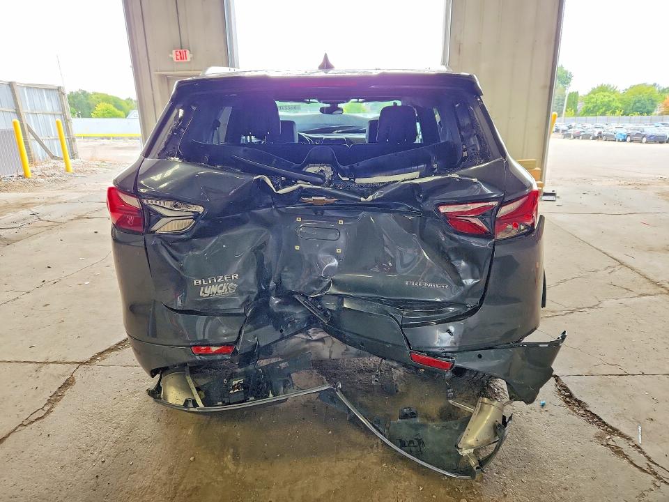 Photo 6 from auction – 2019 CHEVROLET BLAZER with VIN 3GNKBFRSXKS682365
