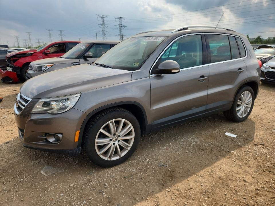 2010 VOLKSWAGEN TIGUAN
